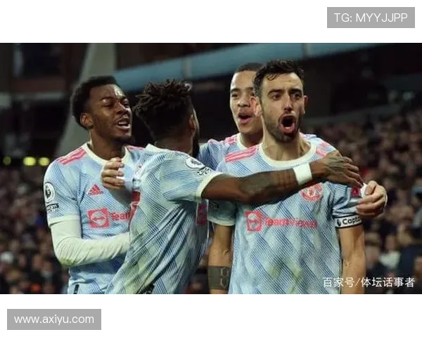 上海足球队状态引发热议球迷对球队表现分歧明显