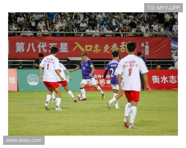 体育老师的足球明星之路：从校园到职业赛场的传奇故事