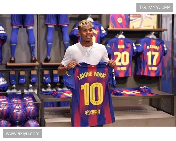 全球前一百足球明星盘点与他们的传奇故事与成就解析