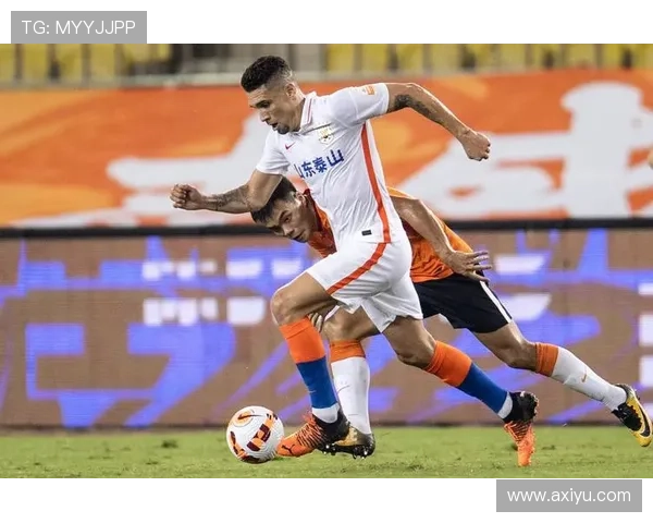 武汉羽毛球队团队协作引发热议球员配合与战术执行的争议分析